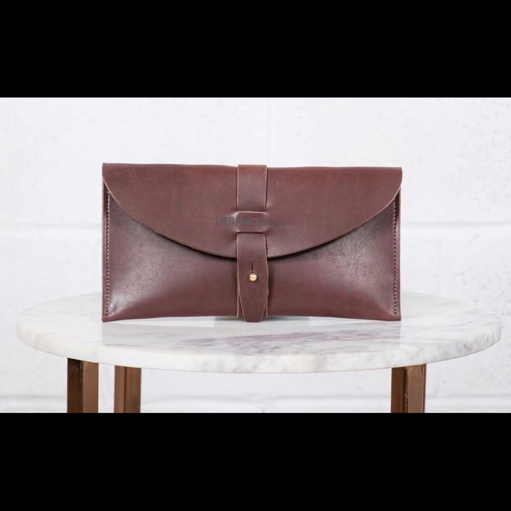 NWT Urban Southern Clutch Cognac